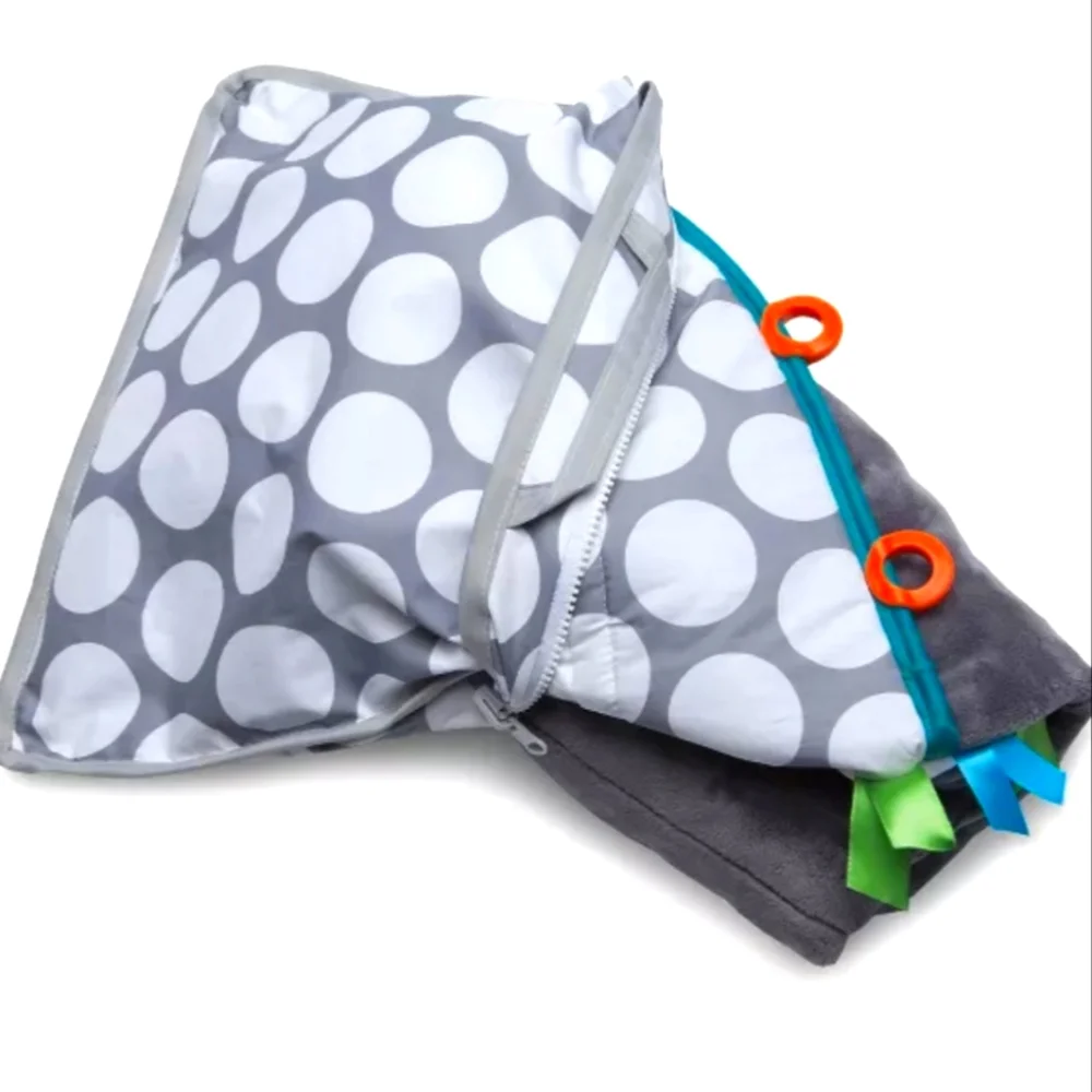 GUC Boppy Preferred Shopping Cart Cover - Gray Dots - Picture 10 of 16